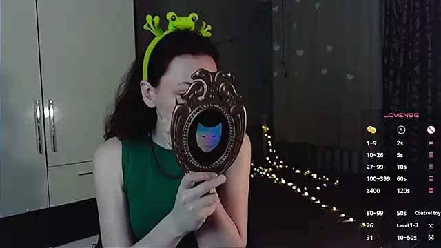 PricklyPeach online show from July 20, 9:06 pm