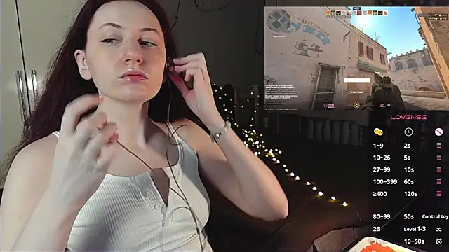 PricklyPeach online show from July 22, 8:55 pm