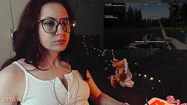 PricklyPeach online show from July 28, 9:03 pm