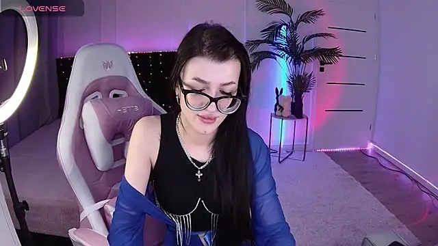 Ariella Me online show from June 6, 6:29 am
