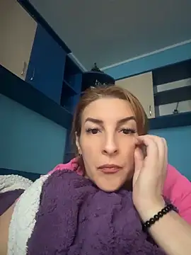 Hot-Milf4U online show from June 1, 6:48 am