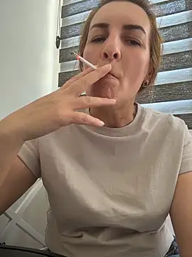 Hot-Milf4U online show from June 4, 1:17 pm