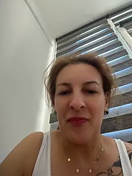 Hot-Milf4U online show from June 9, 8:15 am