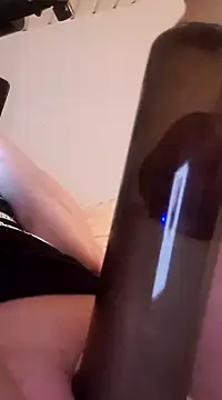 Snapshot of Damian2321@xh chatting on March 14, 7:44 pm Damian2321xh online show from March 14, 7:44 pm