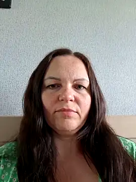 Snapshot of Meri_a chatting on June 2, 1:24 pm Meri a online show from June 2, 1:24 pm
