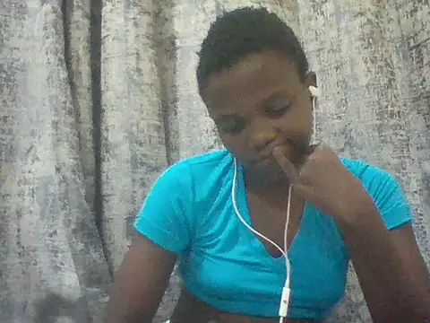 Snapshot of tina_2030 chatting on June 1, 6:20 pm tina 2030 online show from June 1, 6:20 pm