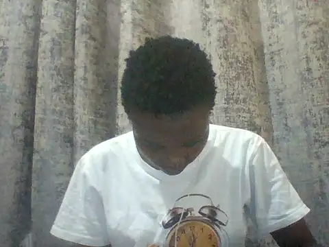 Snapshot of tina_2030 chatting on June 25, 5:34 am tina 2030 online show from June 25, 5:34 am
