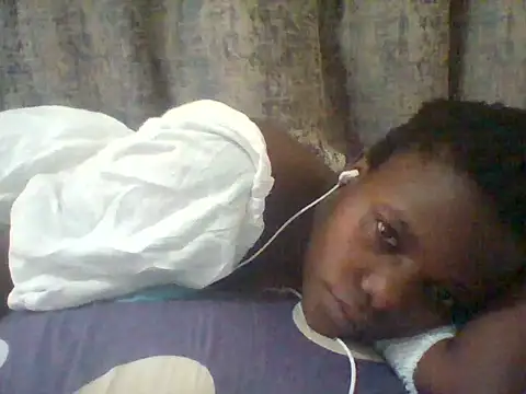 Snapshot of tina_2030 chatting on July 13, 6:38 am tina 2030 online show from July 13, 6:38 am