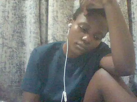 Snapshot of tina_2030 chatting on July 18, 8:23 pm tina 2030 online show from July 18, 8:23 pm