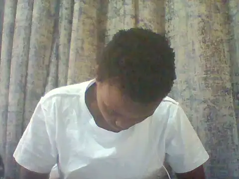 Snapshot of tina_2030 chatting on July 21, 7:11 am tina 2030 online show from July 21, 7:11 am