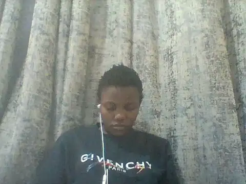 Snapshot of tina_2030 chatting on July 23, 6:11 am tina 2030 online show from July 23, 6:11 am