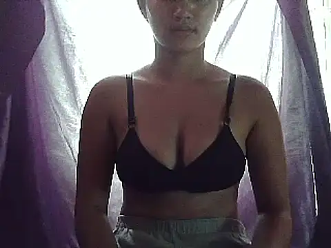 Snapshot of xxx_sexy21 chatting on July 3, 12:50 am xxx sexy21 online show from July 3, 12:50 am