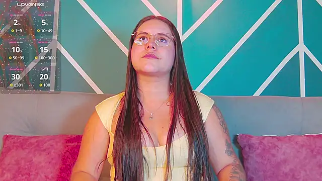 Snapshot of Lia_Avalon chatting on June 5, 12:44 pm Lia Avalon online show from June 5, 12:44 pm