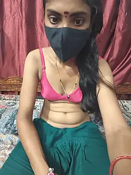 Snapshot of reshma124 chatting on June 12, 9:41 am reshma124 online show from June 12, 9:41 am