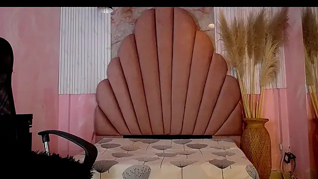 Snapshot of Kyomi_Hunt chatting on June 12, 3:49 am Kyomi Hunt online show from June 12, 3:49 am