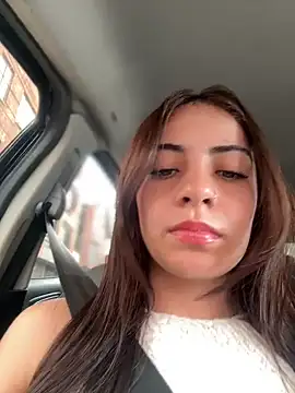 Snapshot of Hanna_Cruz_ chatting on June 6, 5:17 pm Hanna Cruz online show from June 6, 5:17 pm