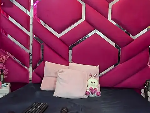 Snapshot of Emmy_Sweet_69 chatting on June 3, 1:36 pm Emmy Sweet 69 online show from June 3, 1:36 pm