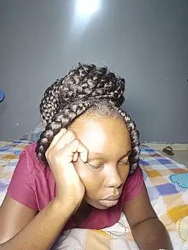 Snapshot of Sexymaurine chatting on June 13, 12:58 pm Sexymaurine online show from June 13, 12:58 pm