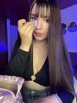 Snapshot of Angela_pink18 chatting on May 23, 9:19 pm Angela pink18 online show from May 23, 9:19 pm