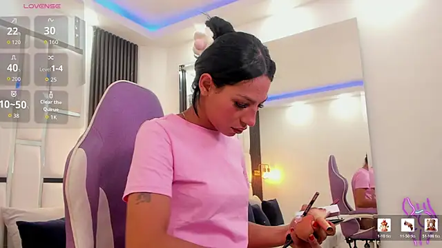 Maia Clark520 online show from June 17, 6:20 pm