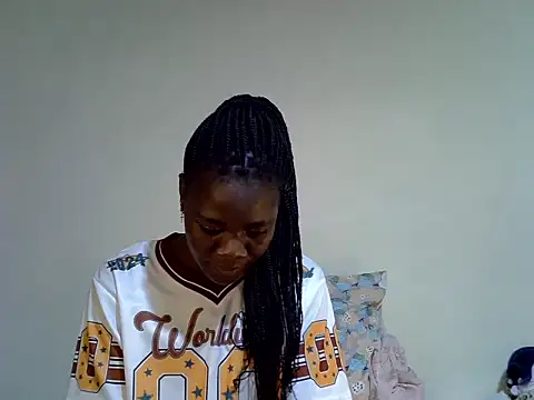 PetiteMelaninn online show from July 16, 2:28 am