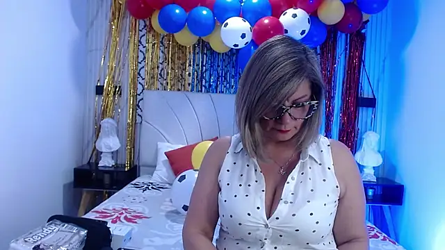 Samantha Brm online show from June 30, 8:21 pm