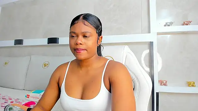 juliana smithh online show from June 1, 2:46 am
