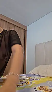 alicia kiss  online show from June 12, 5:56 pm
