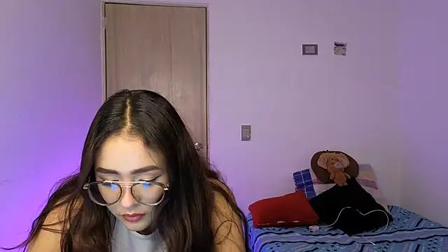 Snapshot of Abby_hernandez chatting on June 14, 12:08 am Abby hernandez online show from June 14, 12:08 am