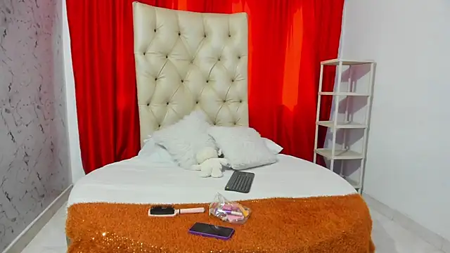 Snapshot of sweetkitty_20_ chatting on July 9, 7:40 pm sweetkitty 20 online show from July 9, 7:40 pm