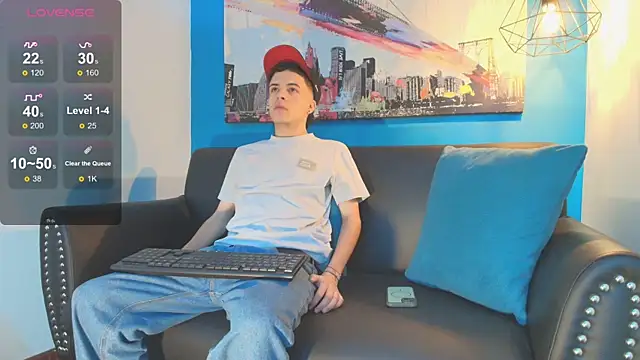 kevinn bluee online show from June 7, 1:10 am
