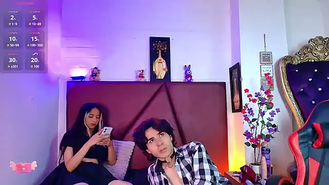 Snapshot of Chlloe_Fox chatting on June 8, 7:58 pm Chlloe Fox online show from June 8, 7:58 pm