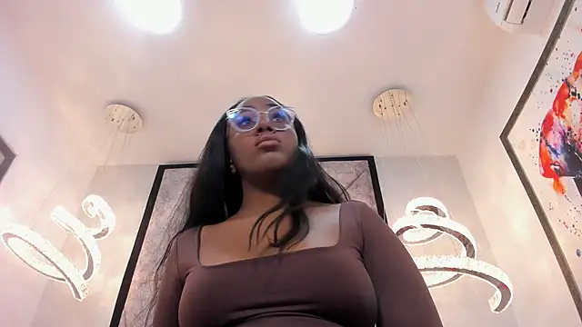 ZoeBrowns online show from June 8, 12:38 pm