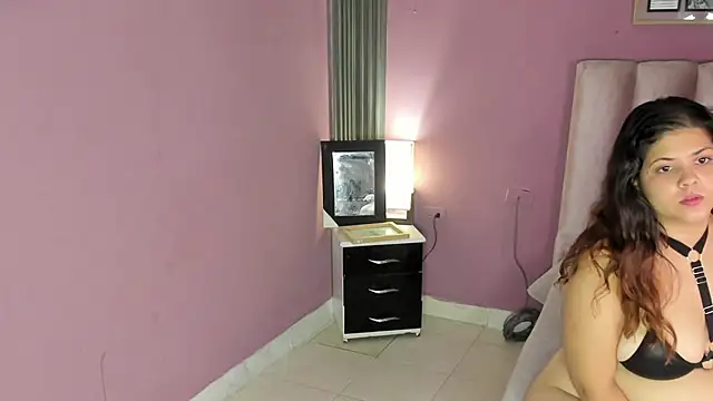 Snapshot of ORIANNA_21 chatting on June 8, 1:28 am ORIANNA 21 online show from June 8, 1:28 am