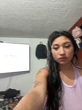 Snapshot of Abrill02 chatting on May 23, 9:19 pm Abrill02 online show from May 23, 9:19 pm