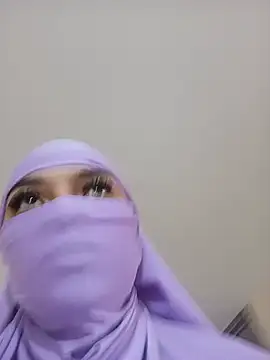 Snapshot of Samira_1 chatting on June 13, 8:40 pm Samira 1 online show from June 13, 8:40 pm