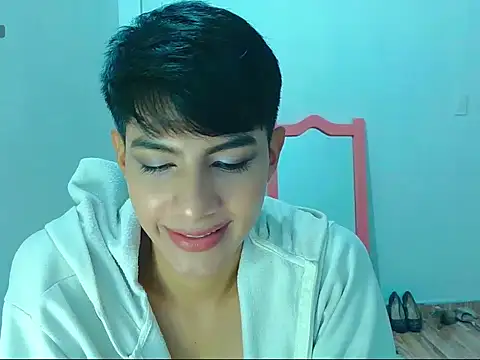 Snapshot of phuwin_bj chatting on June 6, 6:07 am phuwin bj online show from June 6, 6:07 am