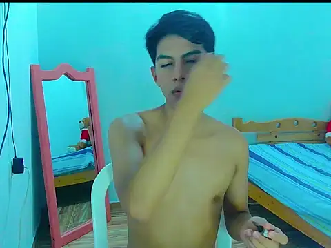 Snapshot of phuwin_bj chatting on June 12, 5:06 am phuwin bj online show from June 12, 5:06 am