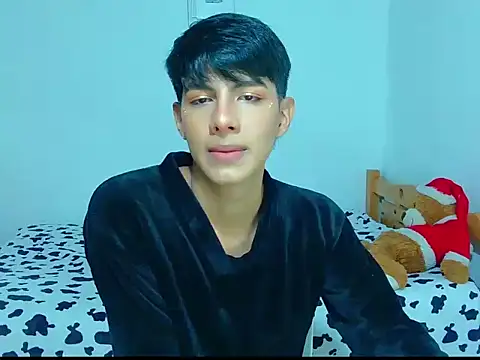 Snapshot of phuwin_bj chatting on June 14, 5:42 am phuwin bj online show from June 14, 5:42 am