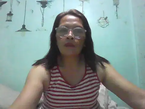 momshe2026 online show from June 2, 1:57 pm