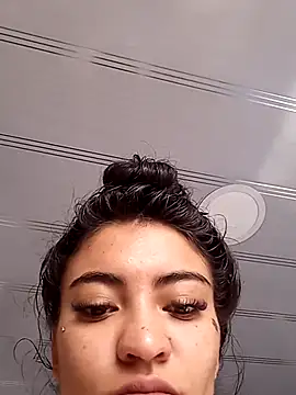 Perla-stone1 online show from June 14, 8:55 pm