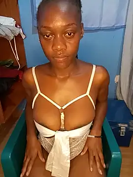 Paulahaze online show from June 4, 9:10 pm