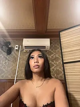 hugecock tamira online show from July 22, 6:49 am