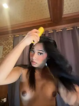 hugecock tamira online show from July 25, 2:53 am
