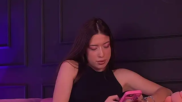 Snapshot of AlaraMyst chatting on June 9, 7:42 am AlaraMyst online show from June 9, 7:42 am