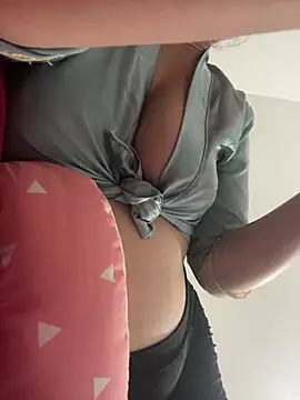 Suki-love online show from May 30, 2:03 pm
