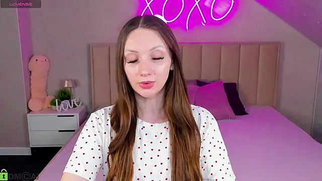 Snapshot of Alexa_Carte chatting on June 13, 7:28 am Alexa Carte online show from June 13, 7:28 am