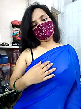 Snapshot of shalini_gupta05 chatting on July 15, 3:56 am shalini gupta05 online show from July 15, 3:56 am