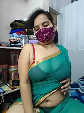 Snapshot of shalini_gupta05 chatting on July 20, 3:47 pm shalini gupta05 online show from July 20, 3:47 pm