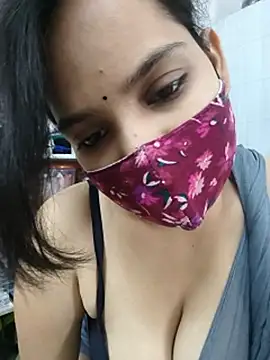Snapshot of shalini_gupta05 chatting on July 22, 4:15 am shalini gupta05 online show from July 22, 4:15 am